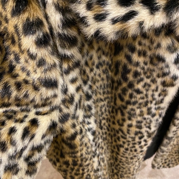 Leopard petite coat - Picture 3 of 3